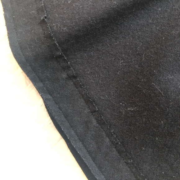 Banana Republic wool skirt excellent condition - Picture 5 of 8